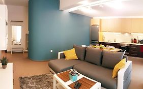 2 Bedroom Luxury Apartment Near Athens Acropolis